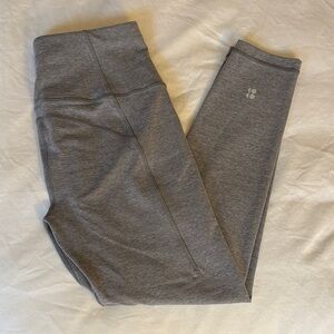 Sweaty Betty Soft Sculpt Gray 7/8 Leggings, size 6
